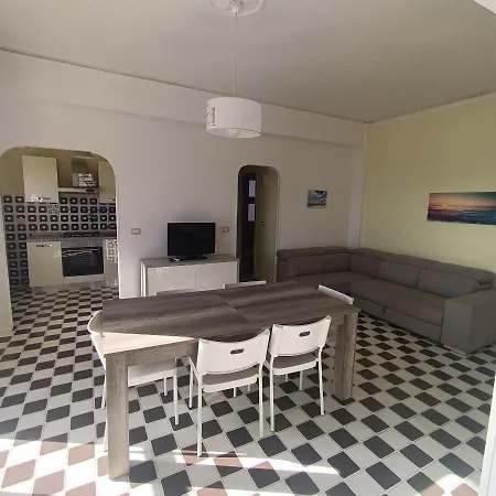 Casa Vista Mare Apartment *